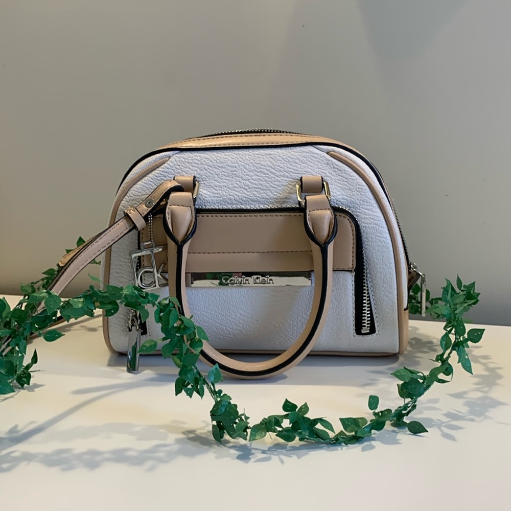 CALVIN KLEIN mini purse 👜